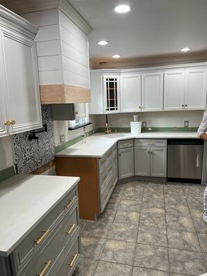 Kitchen Cabinet Refinishing in Freeport, NY (2)