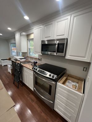 Cabinet Refinishing in Dix Hills, NY (2)